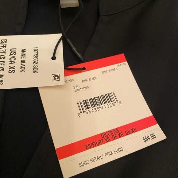 Anne Klein Sleeveless Blouse - Picture 3 of 4